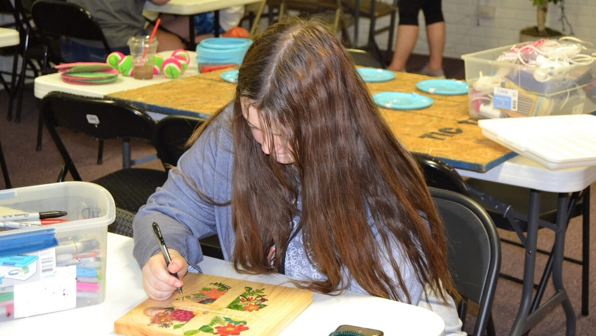 IMG_0556 silhouette of jumping people